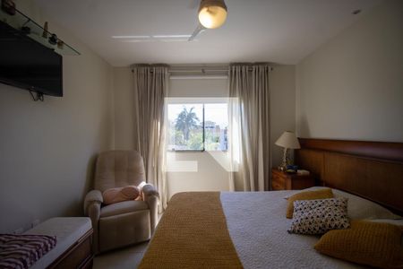 Casa de condomínio à venda com 300m², 4 quartos e 3 vagasSuíte 1