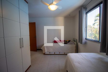 Casa de condomínio à venda com 300m², 4 quartos e 3 vagasSuíte 3