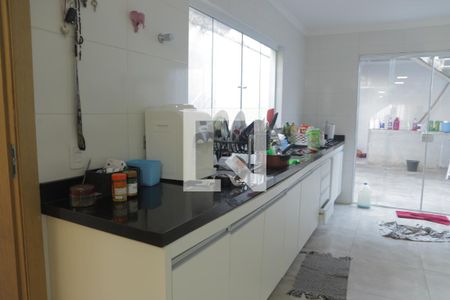 Casa à venda com 200m², 3 quartos e 6 vagasCozinha