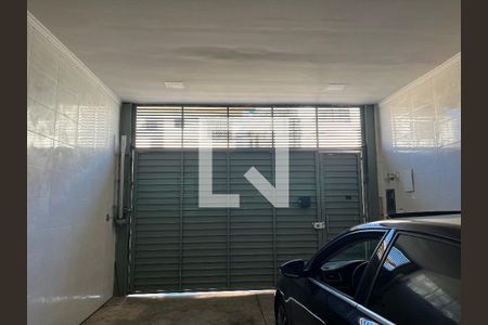 Casa à venda com 200m², 3 quartos e 6 vagasGaragem
