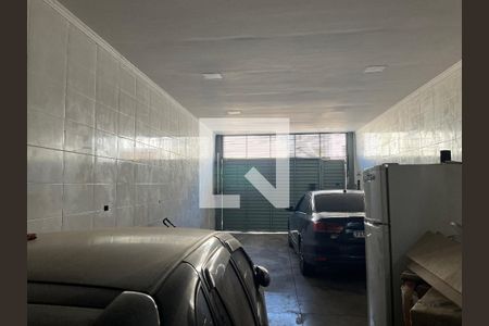 Casa à venda com 200m², 3 quartos e 6 vagasGaragem