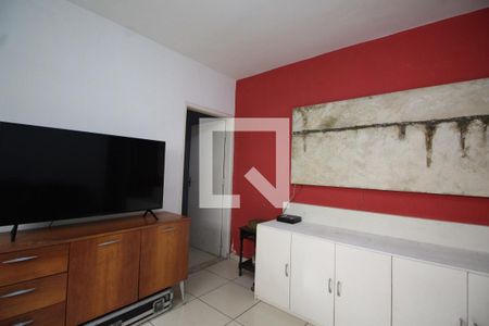 Sala de casa à venda com 3 quartos, 80m² em Vila Vitório Mazzei, São Paulo