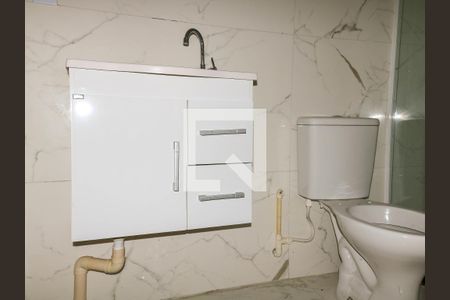 Banheiro da Suíte de casa de condomínio à venda com 2 quartos, 65m² em Quintino Bocaiúva, Rio de Janeiro