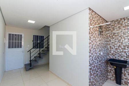 Sala/Cozinha de apartamento para alugar com 1 quarto, 40m² em Vila Augusta, Guarulhos
