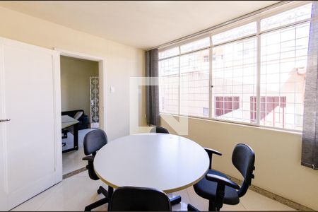 Quarto 1 de casa para alugar com 3 quartos, 300m² em Carlos Prates, Belo Horizonte