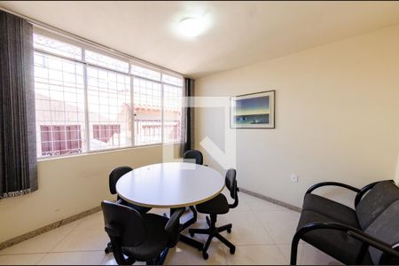 Quarto 1 de casa para alugar com 3 quartos, 300m² em Carlos Prates, Belo Horizonte