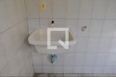 Casa para alugar com 55m², 2 quartos e 1 vagaÁrea de Serviço