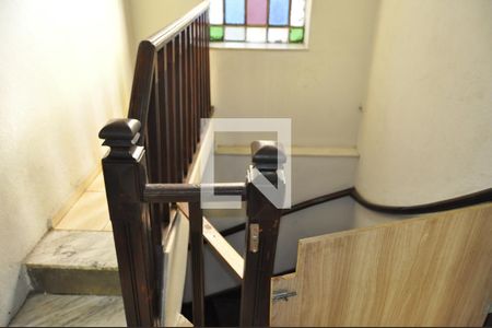Casa para alugar com 55m², 2 quartos e 1 vagaEscada