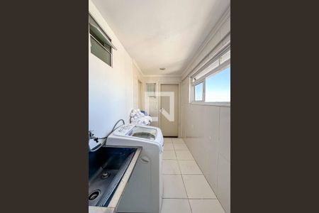 Apartamento para alugar com 126m², 3 quartos e 2 vagas Apartamento para alugar com 126m², 3 quartos e 2 vagasÁrea de Serviço