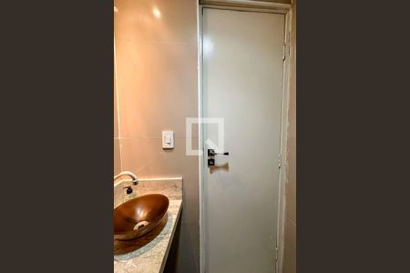 Apartamento para alugar com 126m², 3 quartos e 2 vagas Apartamento para alugar com 126m², 3 quartos e 2 vagasLavabo