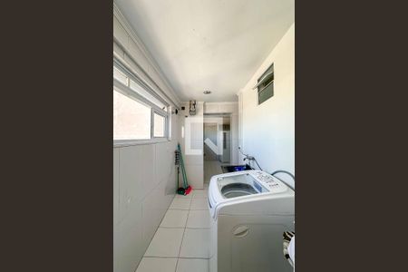 Apartamento para alugar com 126m², 3 quartos e 2 vagas Apartamento para alugar com 126m², 3 quartos e 2 vagasÁrea de Serviço