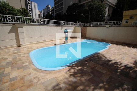 Apartamento para alugar com 126m², 3 quartos e 2 vagas Apartamento para alugar com 126m², 3 quartos e 2 vagasÁrea comum - Piscina