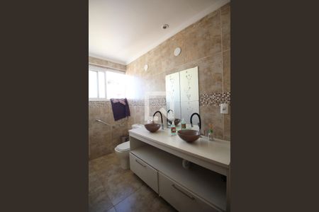 Apartamento para alugar com 126m², 3 quartos e 2 vagas Apartamento para alugar com 126m², 3 quartos e 2 vagasBanheiro 1