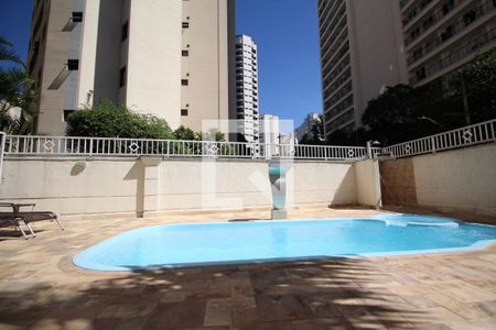 Apartamento para alugar com 126m², 3 quartos e 2 vagas Apartamento para alugar com 126m², 3 quartos e 2 vagasÁrea comum - Piscina