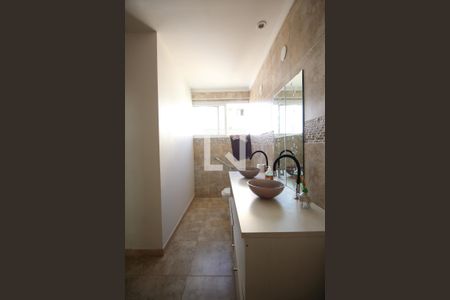 Apartamento para alugar com 126m², 3 quartos e 2 vagas Apartamento para alugar com 126m², 3 quartos e 2 vagasBanheiro 1