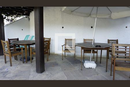 Casa de condomínio à venda com 155m², 4 quartos e 2 vagasÁrea comum