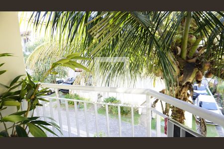 Casa de condomínio à venda com 155m², 4 quartos e 2 vagasVaranda - Quarto 1 - Suite