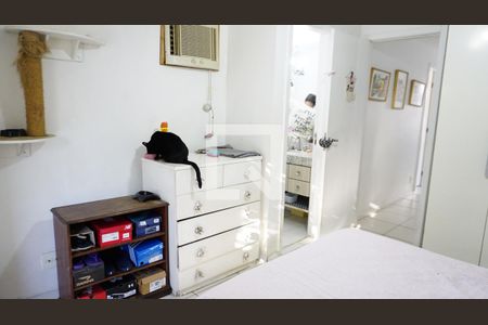 Casa de condomínio à venda com 155m², 4 quartos e 2 vagasQuarto 1 - Suite