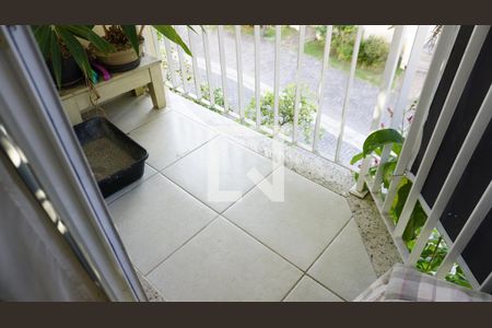 Casa de condomínio à venda com 155m², 4 quartos e 2 vagasVaranda - Quarto 1 - Suite