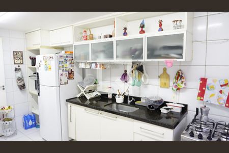 Casa de condomínio à venda com 155m², 4 quartos e 2 vagasCozinha