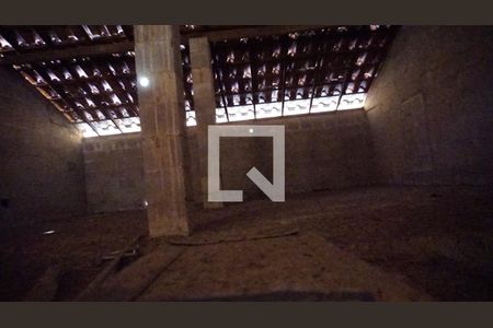 Casa de condomínio à venda com 155m², 4 quartos e 2 vagasSótão / Terceiro Andar