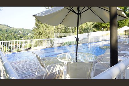 Casa de condomínio à venda com 155m², 4 quartos e 2 vagasÁrea comum - Piscina