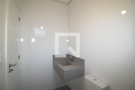 Casa à venda com 230m², 3 quartos e 4 vagasBanheiro da Suíte 2