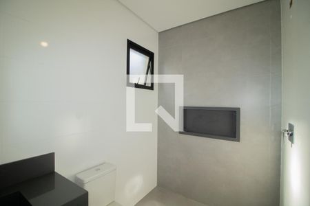 Casa à venda com 230m², 3 quartos e 4 vagasBanheiro da Suíte 1