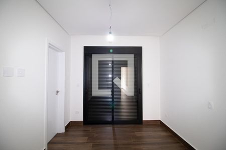 Casa à venda com 230m², 3 quartos e 4 vagasQuarto 2