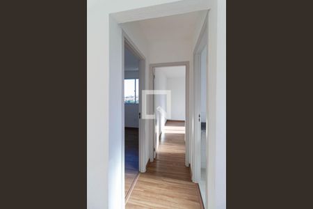 Corredor de apartamento para alugar com 2 quartos, 50m² em Jardim Guanabara, Belo Horizonte