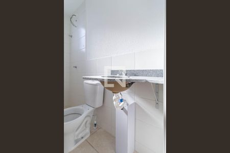 Apartamento para alugar com 50m², 2 quartos e 1 vagaBanheiro da suíte