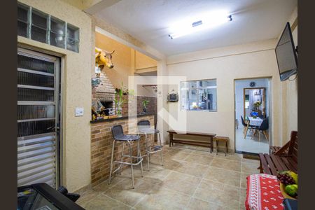 Casa à venda com 130m², 3 quartos e 2 vagasQuintal