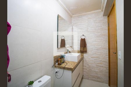 Casa à venda com 130m², 3 quartos e 2 vagasBanheiro da Suíte