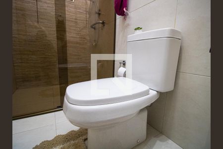 Casa à venda com 130m², 3 quartos e 2 vagasBanheiro da Suíte