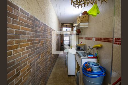 Casa à venda com 130m², 3 quartos e 2 vagasÁrea de Serviço