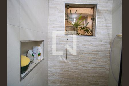 Casa à venda com 130m², 3 quartos e 2 vagasBanheiro da Suíte