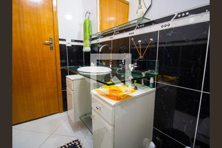 Casa à venda com 130m², 3 quartos e 2 vagasBanheiro Social