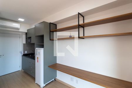 Sala/quarto de apartamento para alugar com 1 quarto, 27m² em Santo Amaro, São Paulo