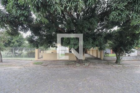 Casa à venda com 315m², 4 quartos e 3 vagasFachada