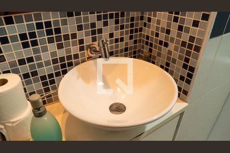 Banheiro de apartamento à venda com 1 quarto, 48m² em República, São Paulo