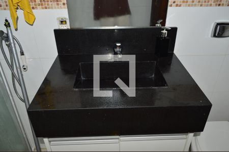 Apartamento à venda com 75m², 2 quartos e sem vagaBanheiro