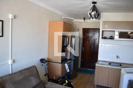 Cozinha de apartamento para alugar com 1 quarto, 31m² em Portão, Curitiba