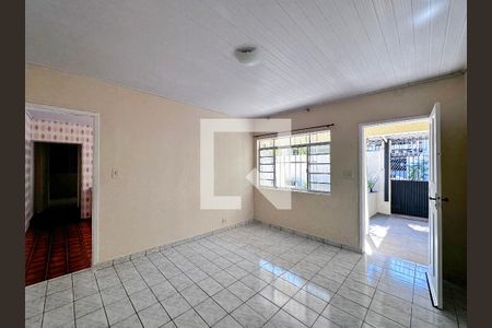 Sala de casa para alugar com 2 quartos, 170m² em Vila das Belezas, São Paulo