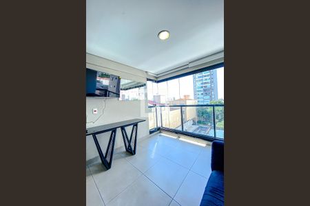 Varanda da Sala/Quarto de kitnet/studio para alugar com 1 quarto, 33m² em Vila Mariana, São Paulo