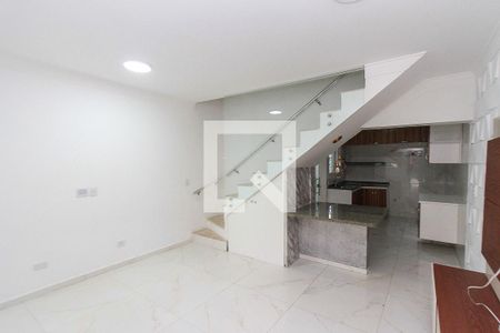 Sala de casa de condomínio para alugar com 2 quartos, 150m² em Vila Ema, São Paulo