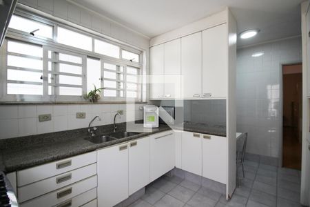 Casa à venda com 180m², 3 quartos e 3 vagasCozinha
