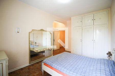 Casa à venda com 180m², 3 quartos e 3 vagasSuíte