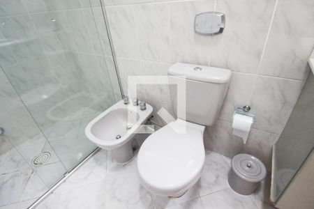 Casa à venda com 180m², 3 quartos e 3 vagasBanheiro da Suíte