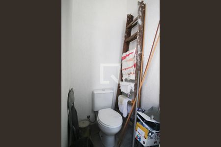 Casa à venda com 180m², 3 quartos e 3 vagasBanheiro de serviço