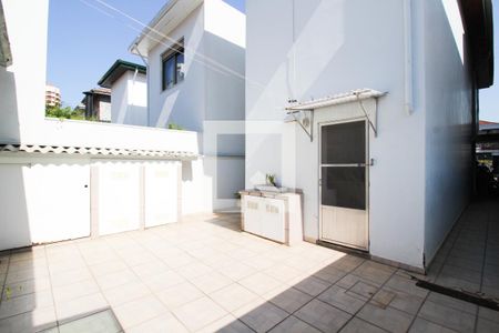 Casa à venda com 180m², 3 quartos e 3 vagasQuintal